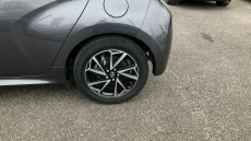 Toyota Yaris 1.5 Hybrid Design 5dr CVT Hybrid Hatchback